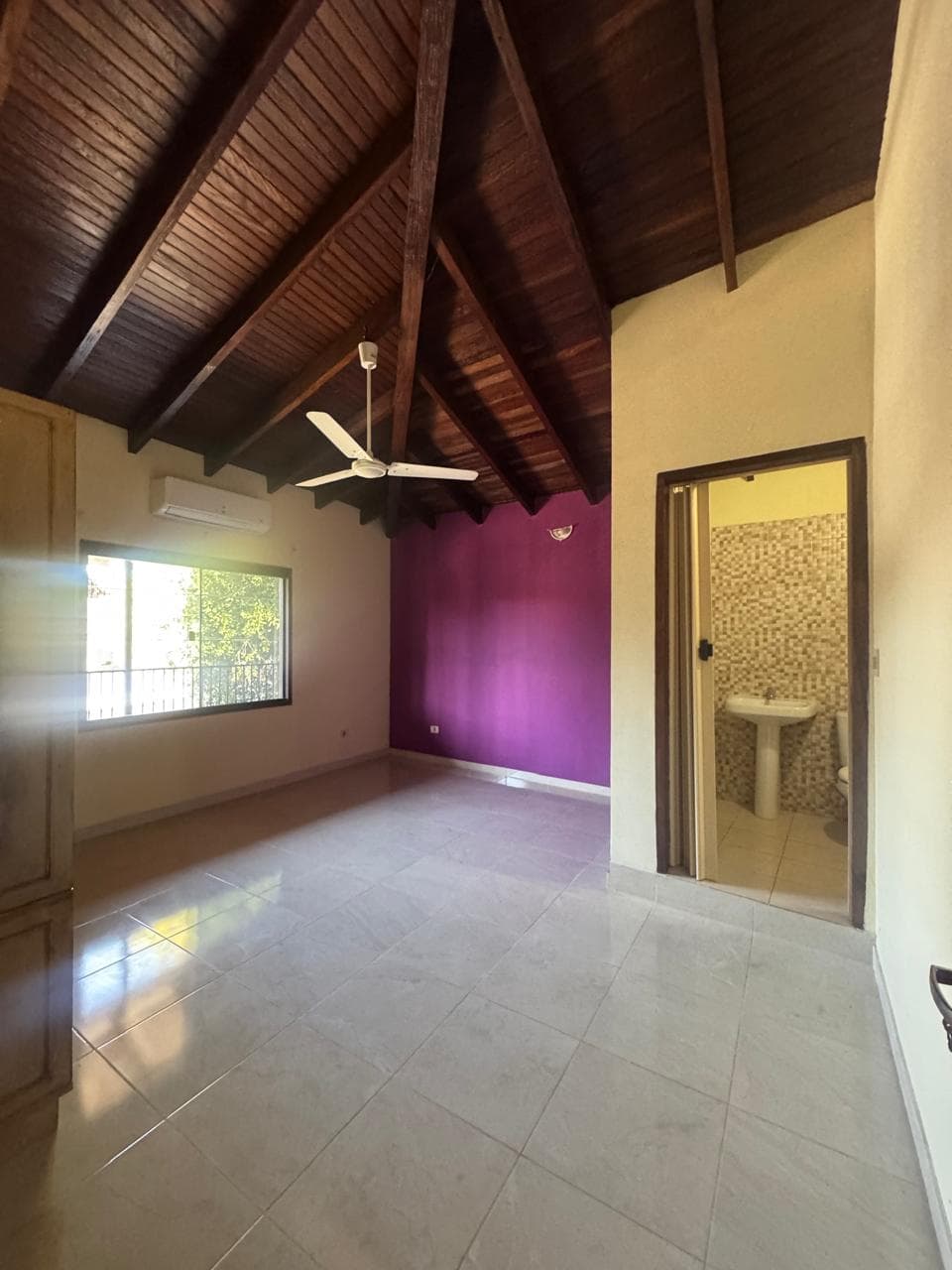 En Alquiler Casa En Planta Alta Sobre Saturios Rios, Fdo De La Mora, Zona Sur, foto 1