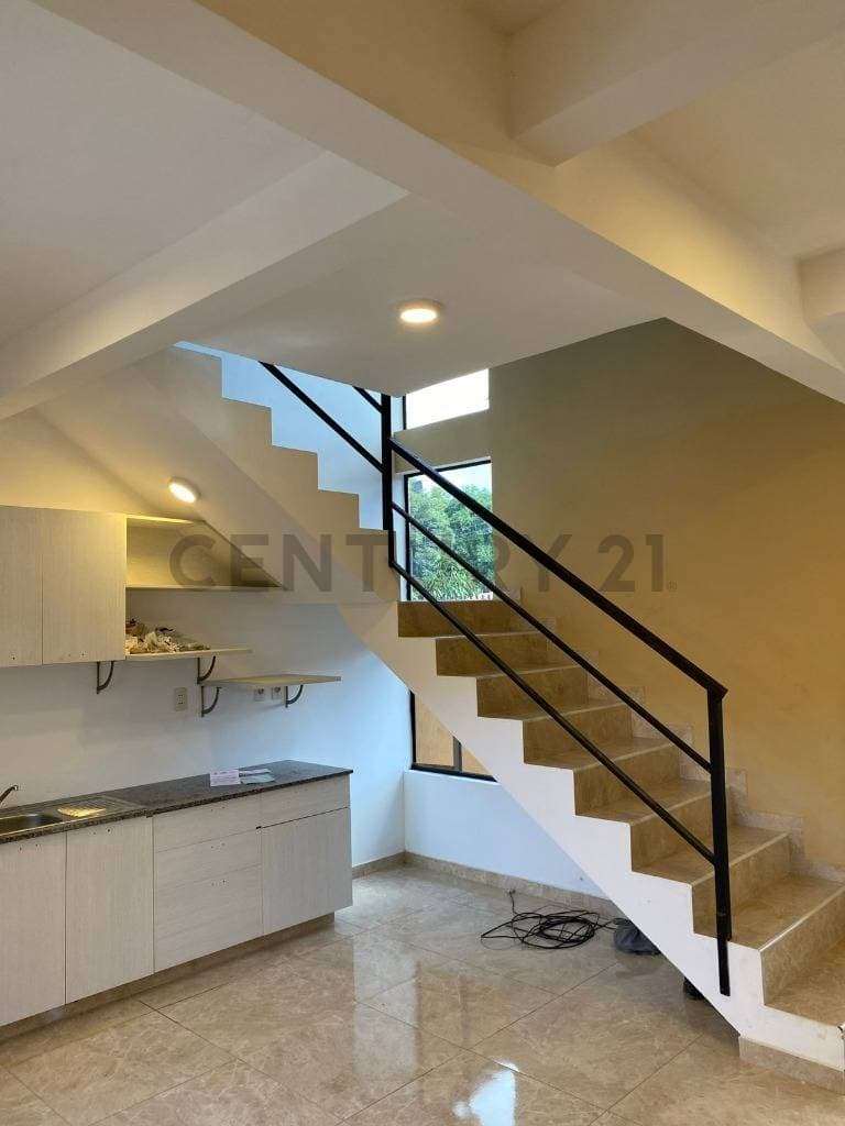 Duplex en Lambaré con renta incluida, foto 3