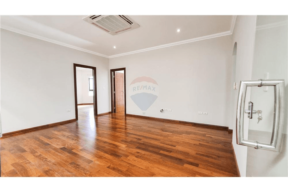 Hermosa Residencia Premiun en Mburucuya, foto 5
