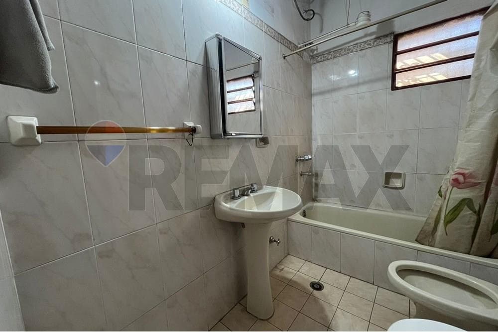 Casa - Venta - San Lorenzo, Paraguay, foto 4