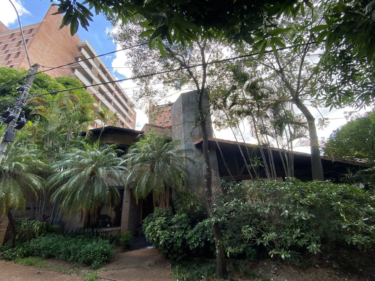 Casa de lujo en el Barrio Bernardino Caballero
