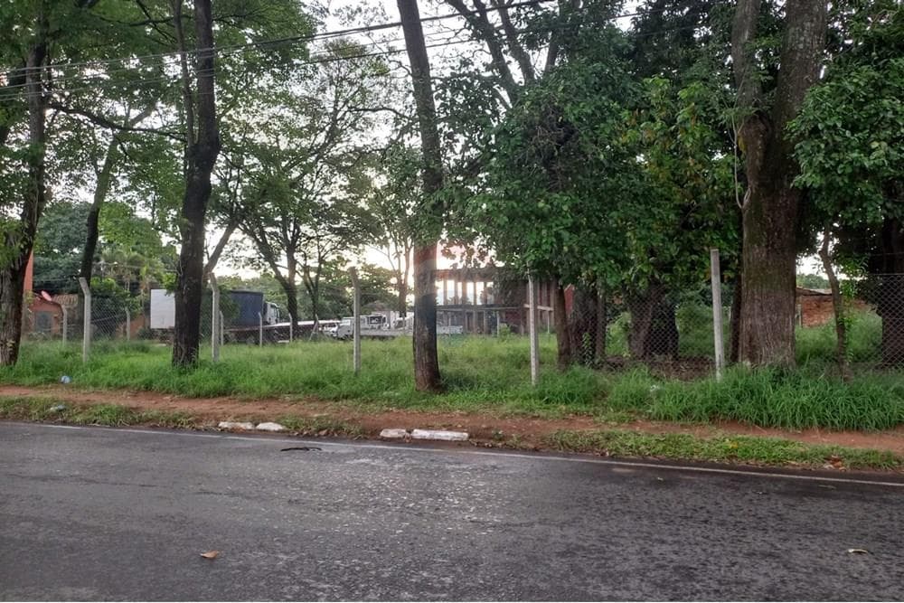 Venta terreno en Fdo de la Mora Zona Norte