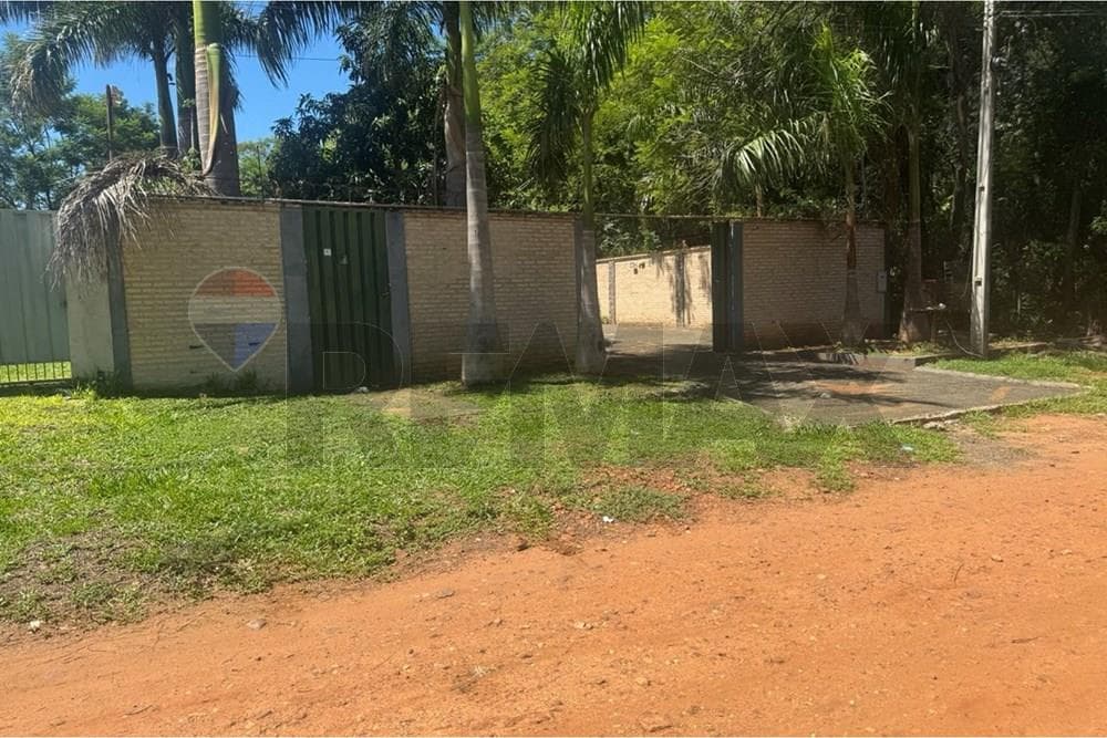 En Venta Casa Quinta con Piscina en Limpio — foto 2