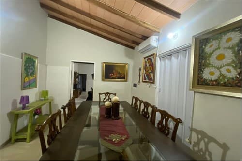 Casa-Alquiler-Enciso Velloso, Ycuá Satí, Asunción — foto 4