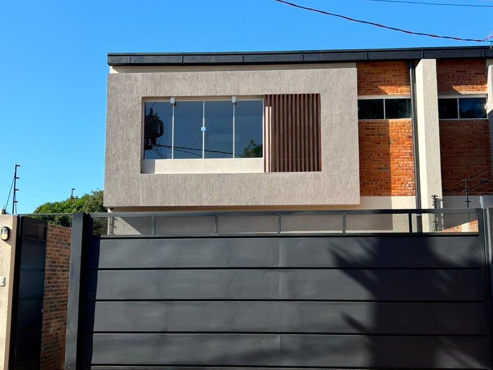 Dúplex 3 dormitorios en loma merlo Luque, foto 1
