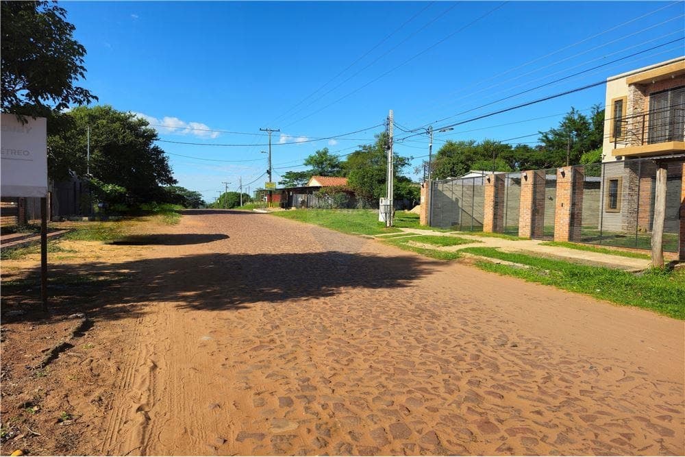 Terreno en venta en Ñemby – Bo. Uruguay -La Lomita — foto 3