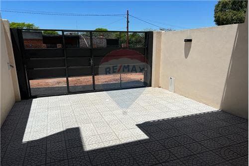 Duplex-Venta-PY Central Villa Elisa COD.104, foto 5