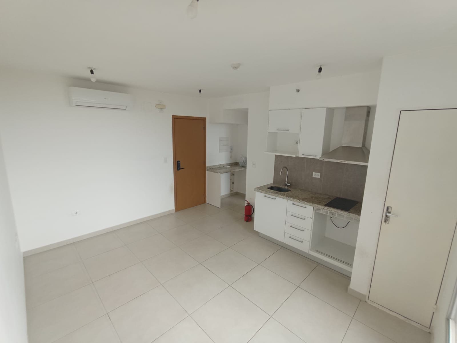 Departamento en Alquiler Edificio Zenith, foto 3