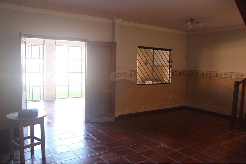 En Venta Casa en San Lorenzo, Villa Amelia, foto 2