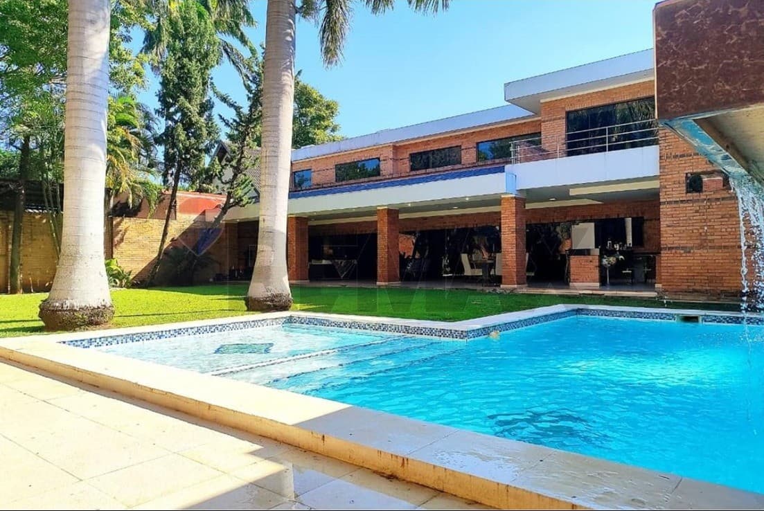 Vendo hermosa residencia en barrio mariscal-asuncion