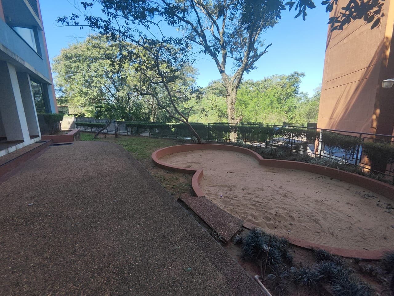 Departamento amoblado en parque pinar-Ñemby, foto 3