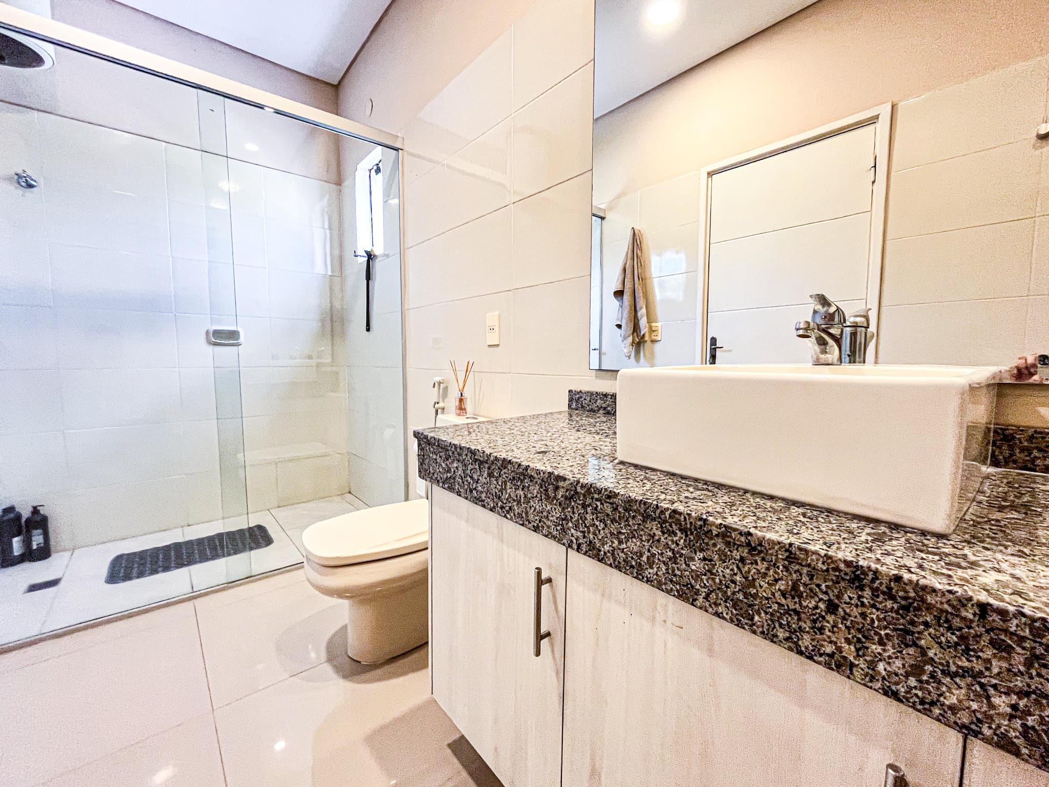 En venta casa en Mariano Roque Alonso – Barrio La Concordia, foto 2