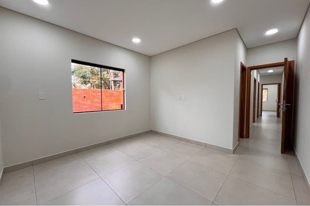 Casa - Venta - Luque, Paraguay, foto 3