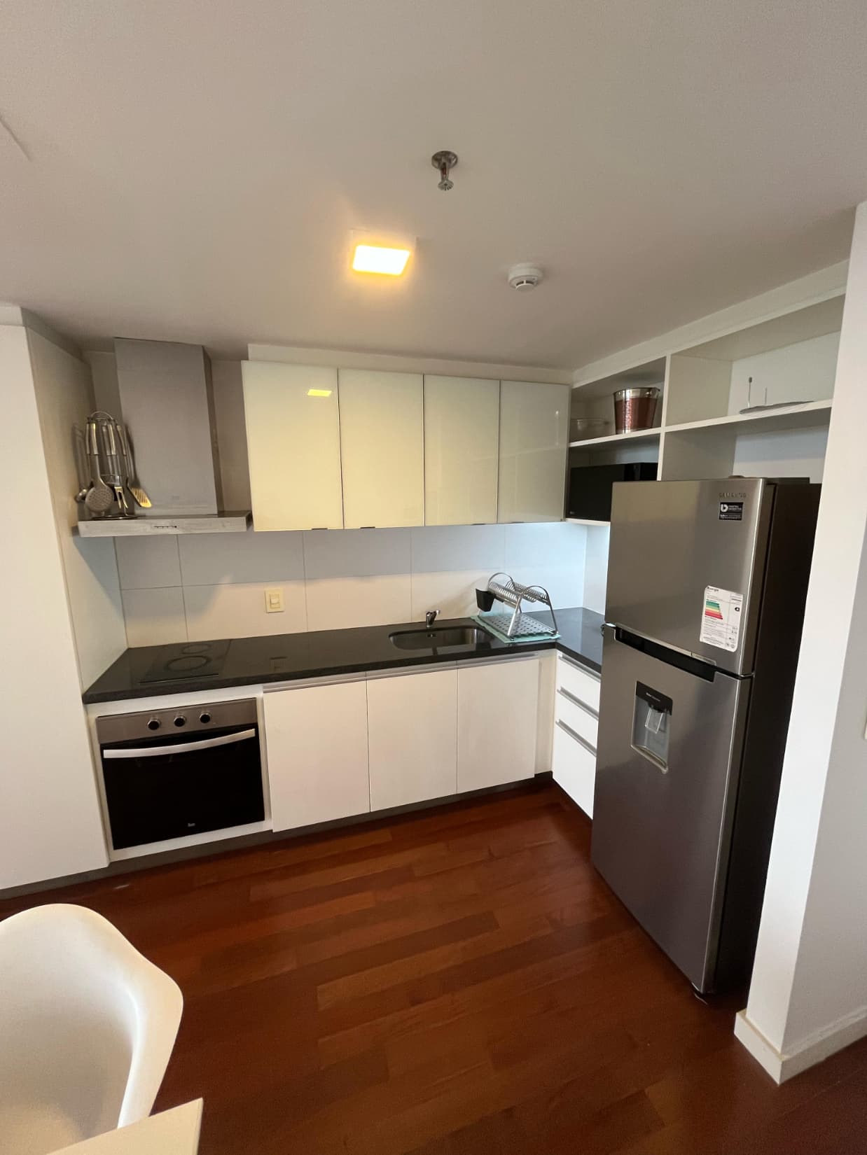 En alquiler departamento amoblado de un dormitorio - avda santa teresa, foto 3