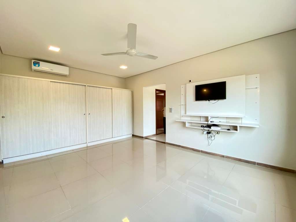 De casa semi amoblada – Luque | cuarto barrio — foto 4