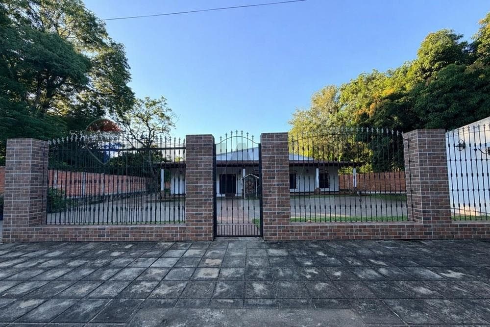 Amplia casa en limpio, piquete-kue, foto 1