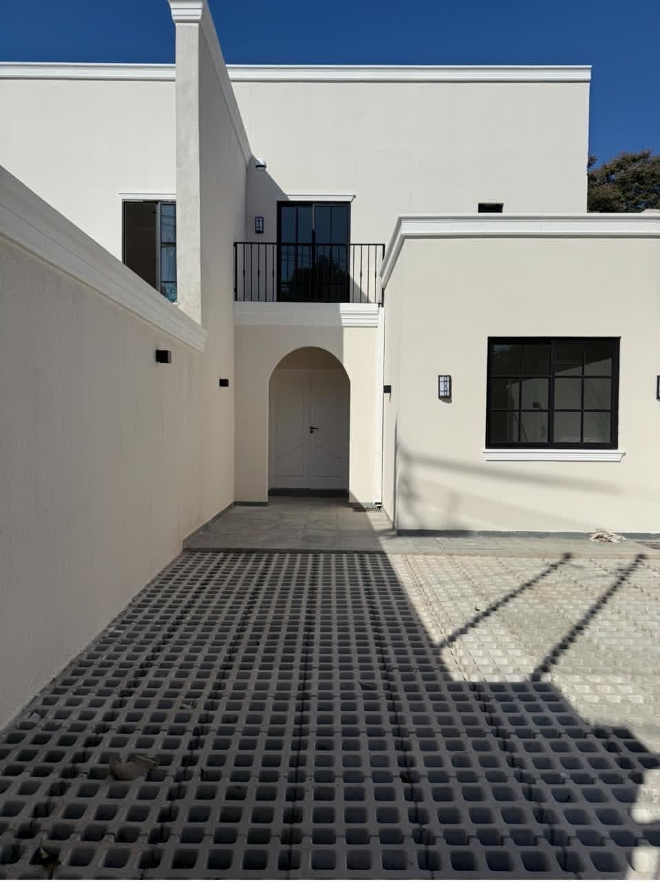 Lambaré, barrio mbachi'o i, en venta duplex estilo toscano — foto 2