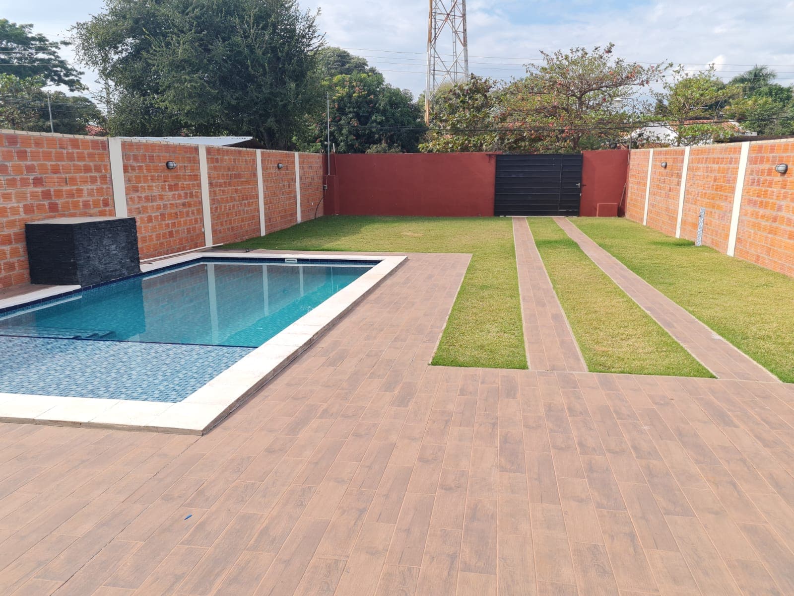 Hermosa casa quinta en Mariano Roque Alonso, foto 4