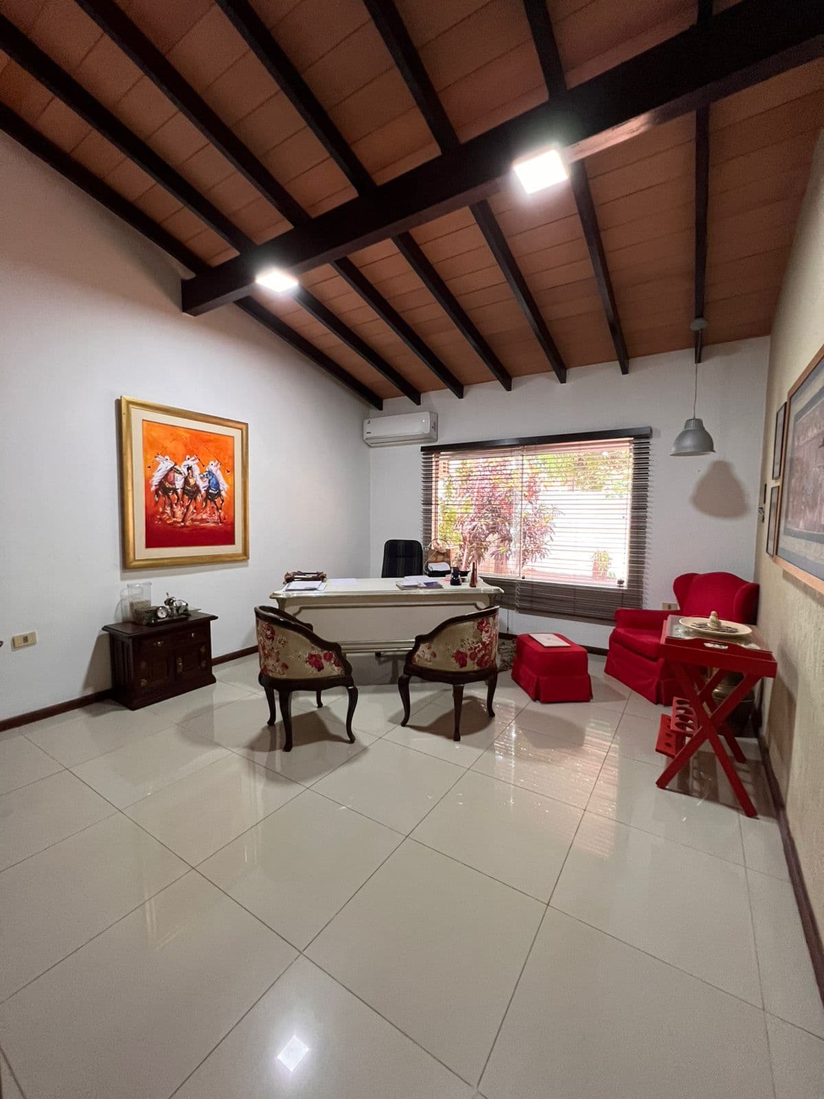 / Alquilo toda en planta Baja zona Embajada Americana — foto 4