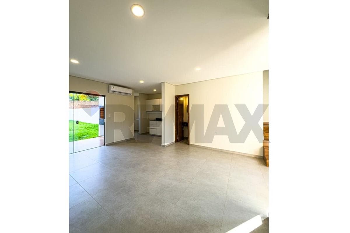 Duplex en fernando zona sur — foto 3