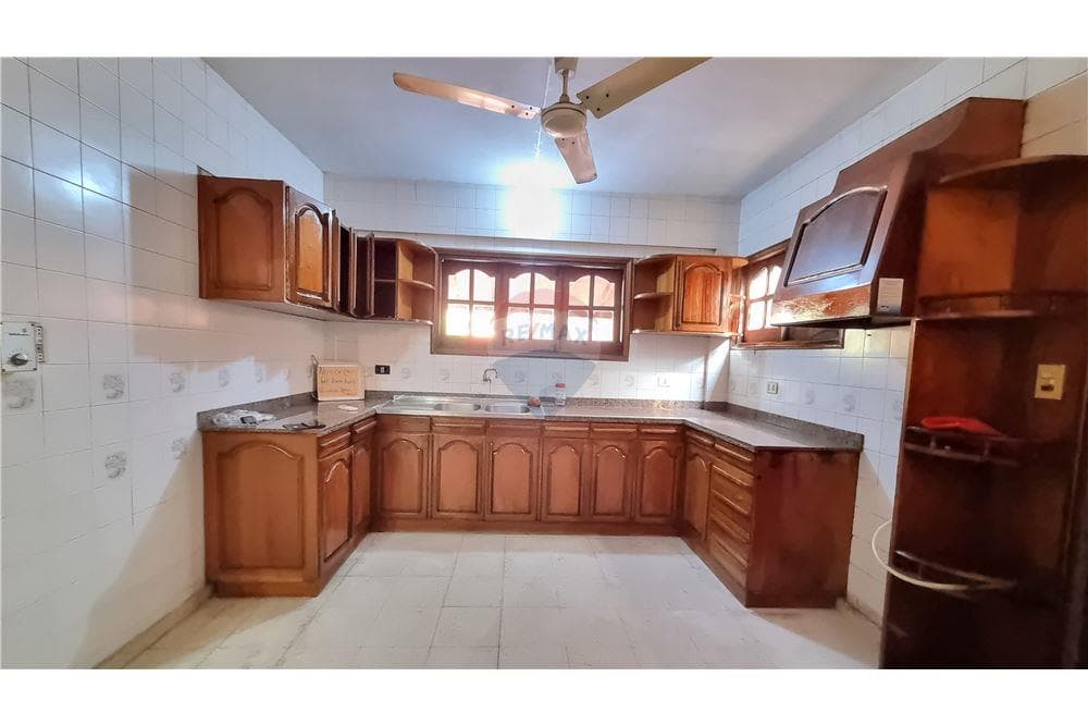Casa de 2 plantas, a 500m de la av. Cacique Lambaré, valle apu'a i, foto 4