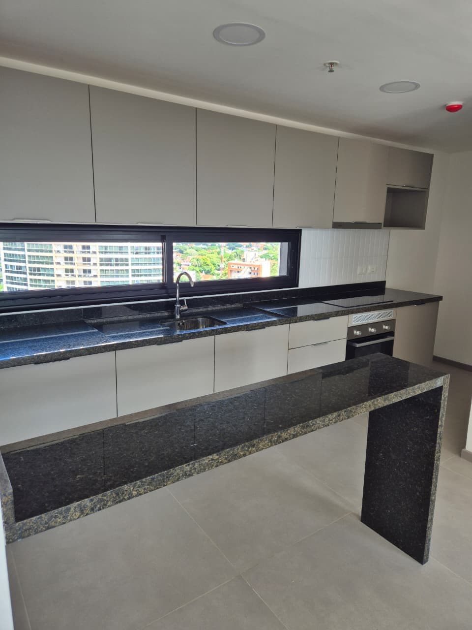 Departamento en barrio ycua sati asuncion — foto 3