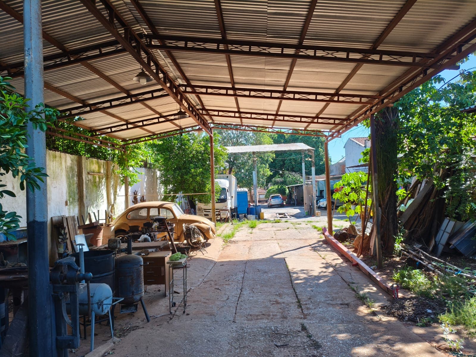 De terreno amurallado – barrio palomar, Lambaré, foto 4