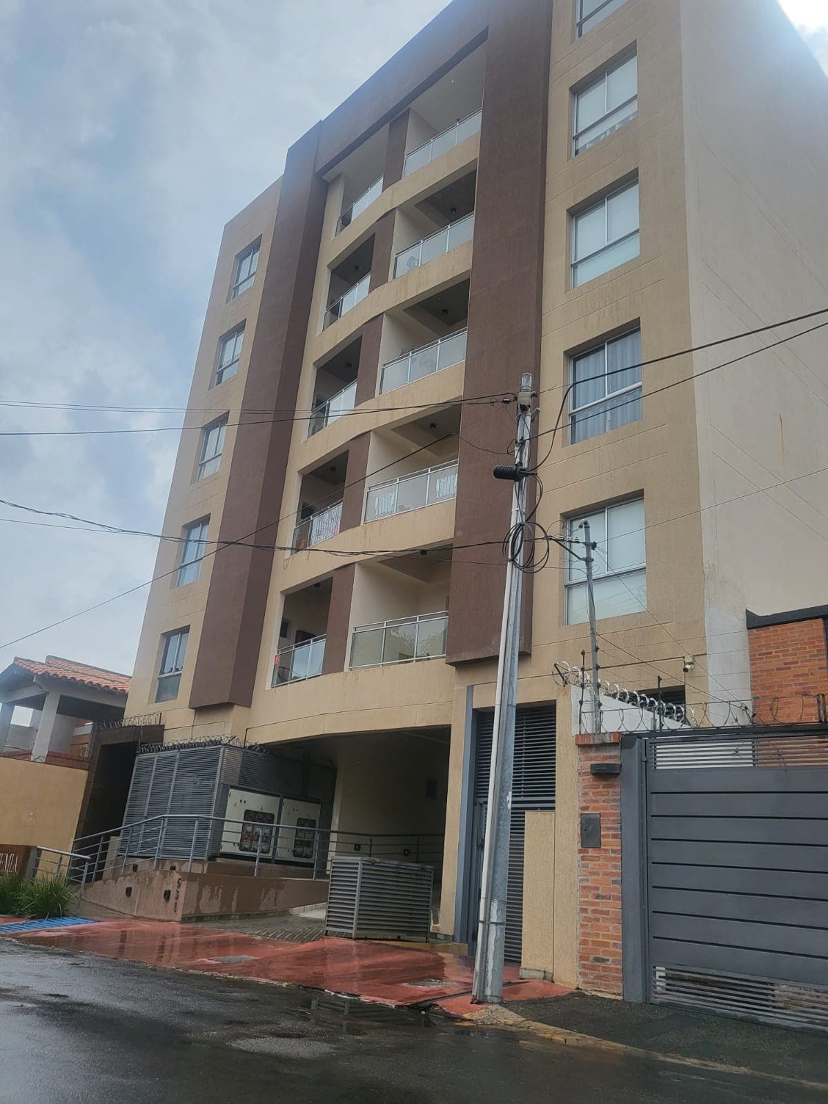 Depto De 1 Dormitorio Con Cochera - Edif Bohemia