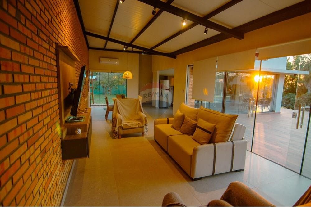 En Venta -Casa de Verano - San Bernardino, Cordillera, Paraguay, foto 2