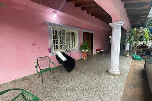 Casa a refaccionar de terreno en lambare san roque gonzalez, foto 3