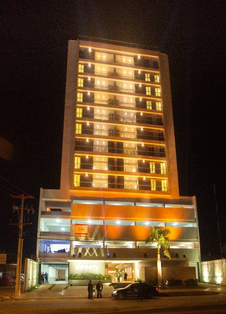 Depto 1 dormitorio y cochera en edif infinity