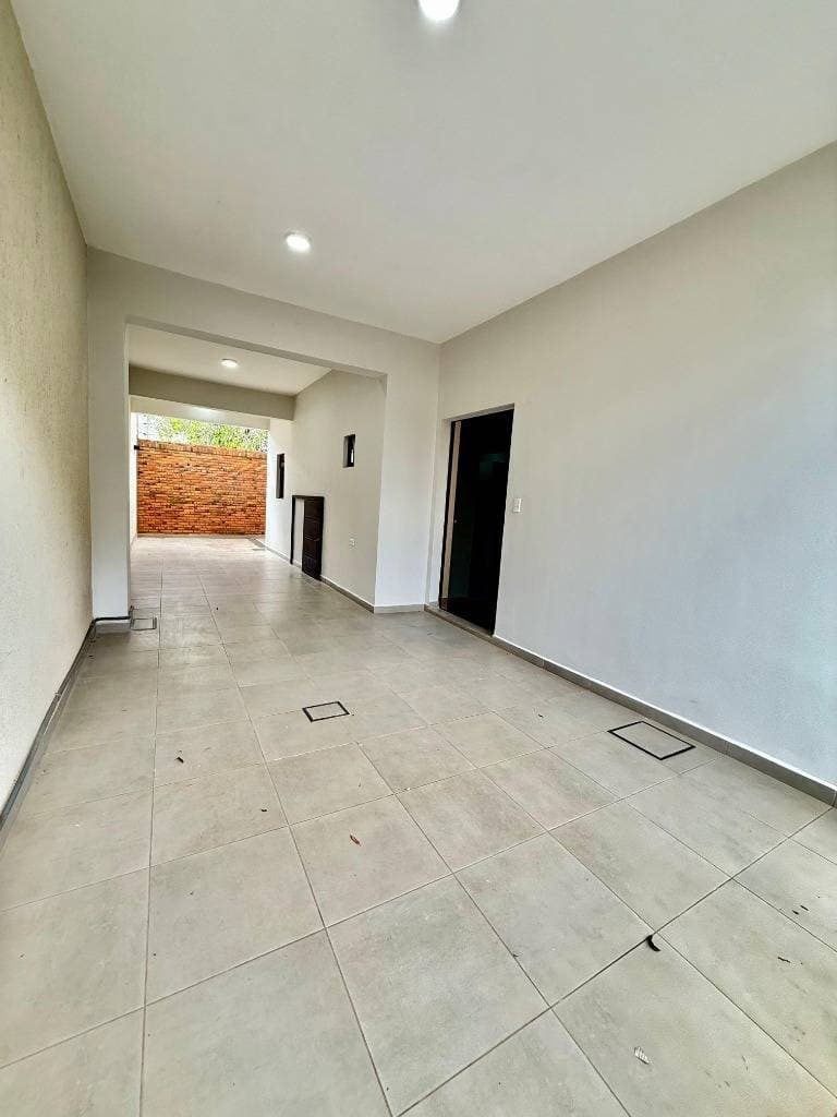Duplex en loma merlo, Luque, foto 2