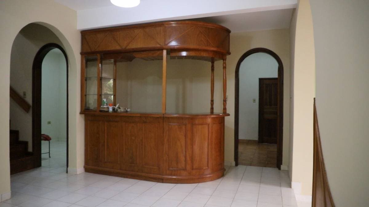 Amplia Residencia En Venta – Barrio San Roque, foto 4