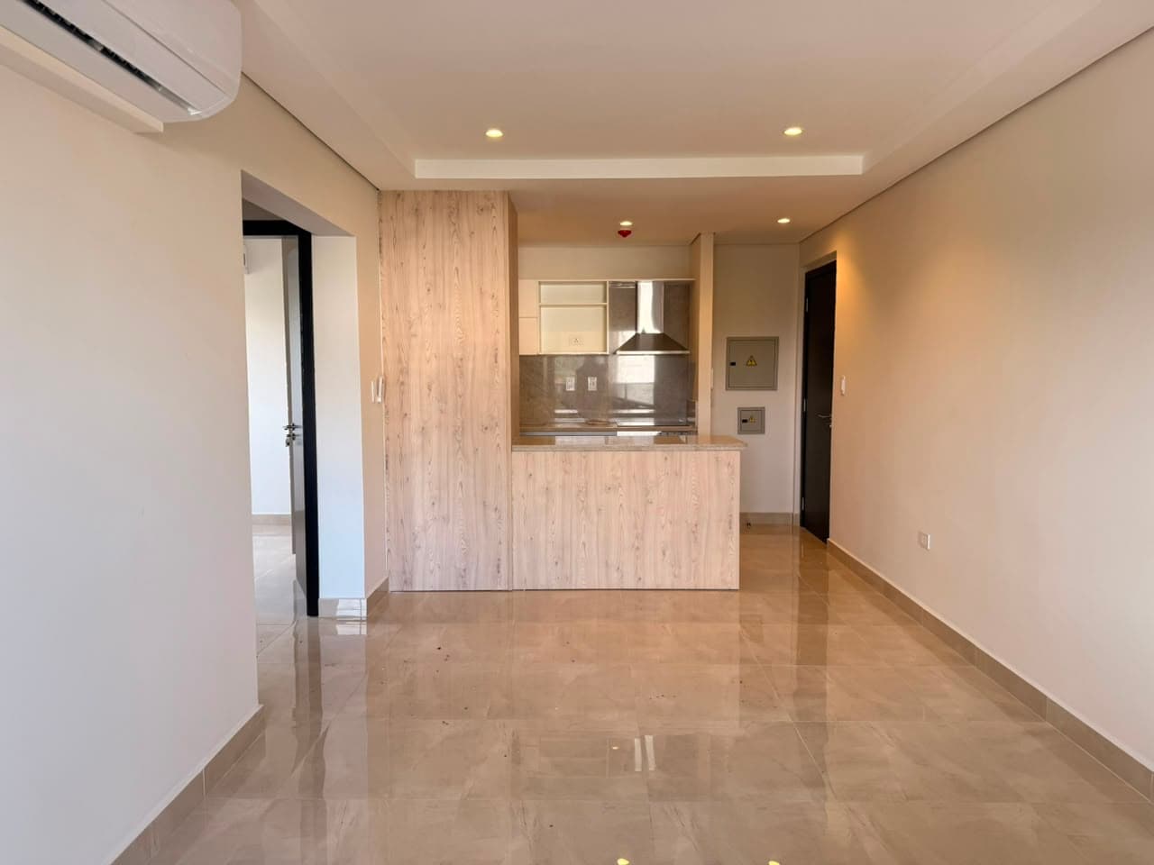 Alquilo edificio burband