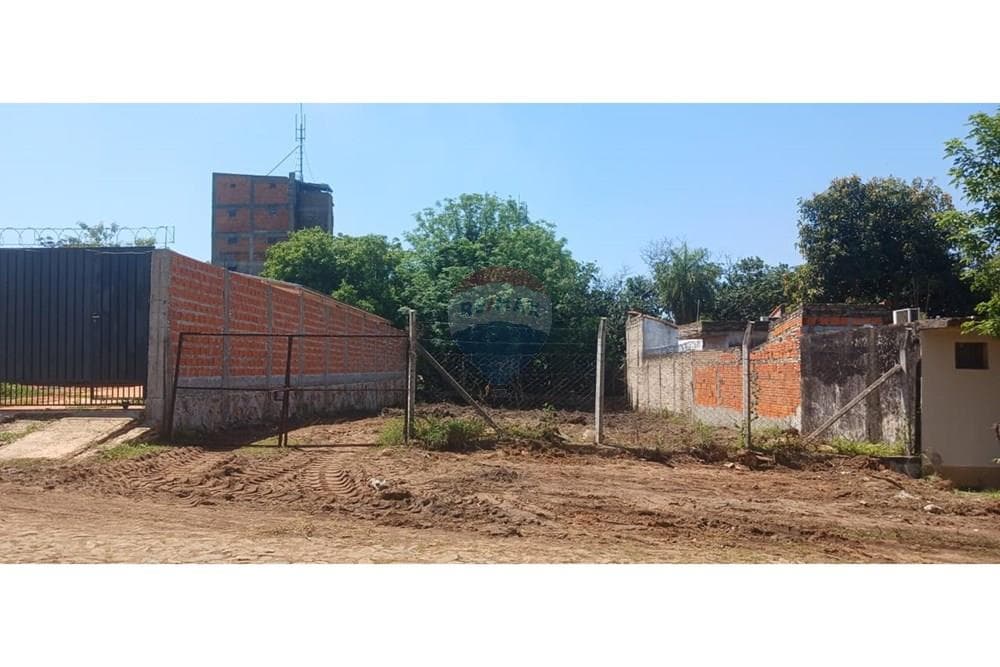 Terreno zona las golondrinas loma pytá, foto 3
