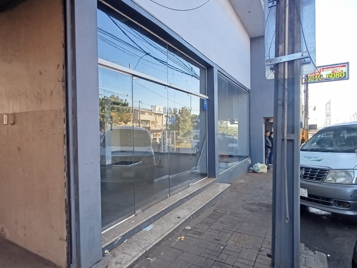 Salón comercial comercial sobre supercarretera km4, foto 1