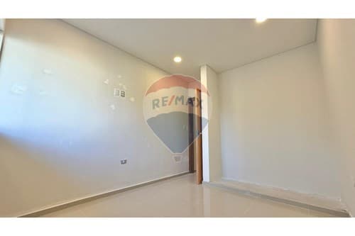 Chalet-Venta-PY Central Luque, foto 3