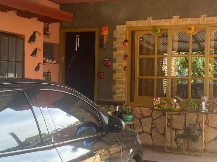 Casa en barrio san rafael lambare, foto 3