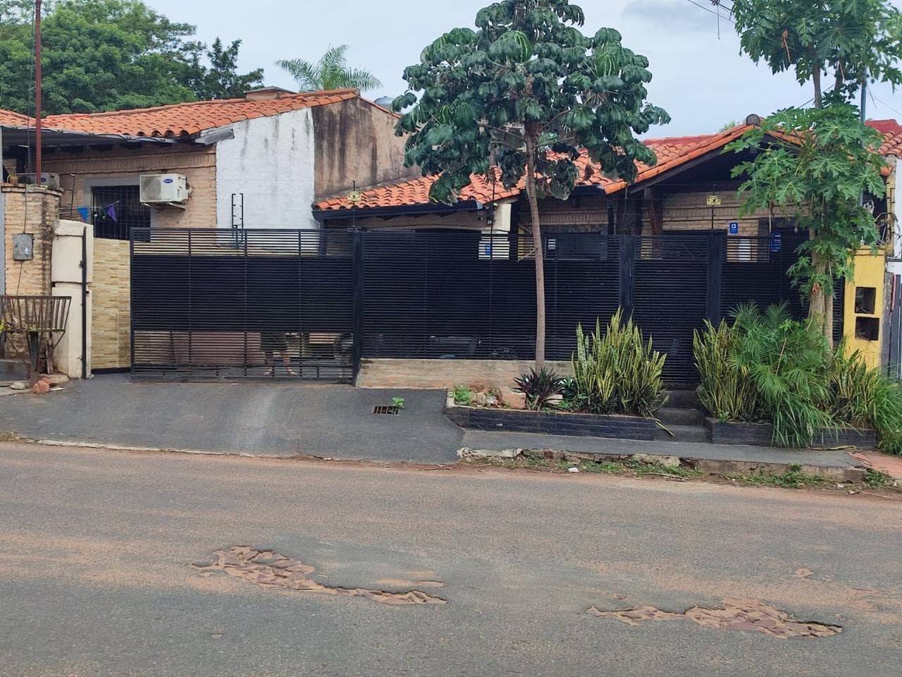 Vendo casa en Villa Elisa