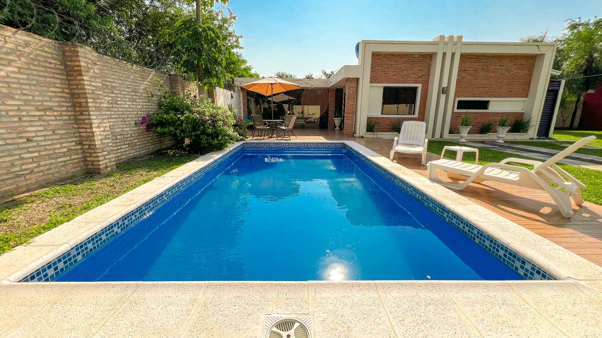 Oferta Propietaria Vende Casa Amoblada 2 hab San Bernardino C/ Quincho Piscina — foto 3