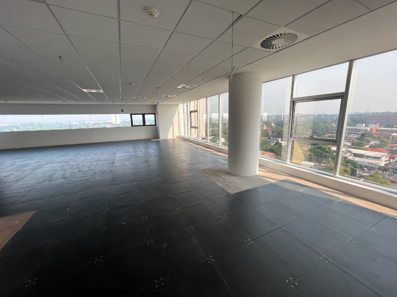 Oficina Corporativa de 222 m2 Sobre Av. Mcal López - LOF8056132, foto 4