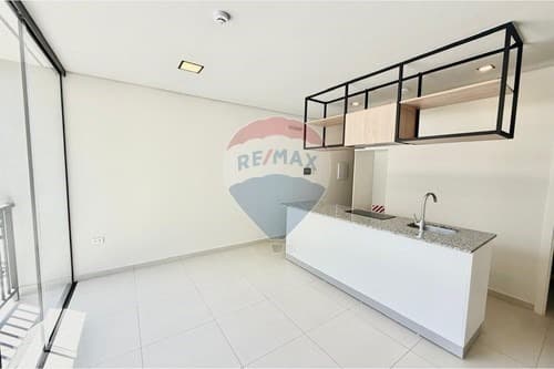 Departamento de dos habitaciones en Luque, foto 2
