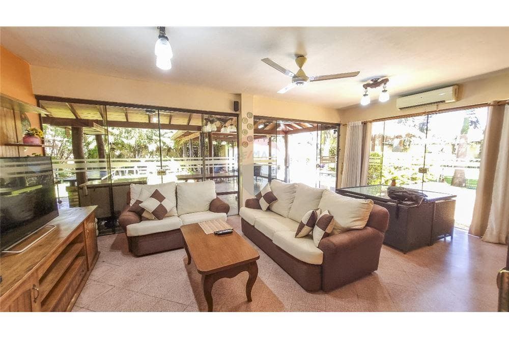 Casa quinta de 5 dorm. En barrio san miguel - San Lorenzo, foto 4
