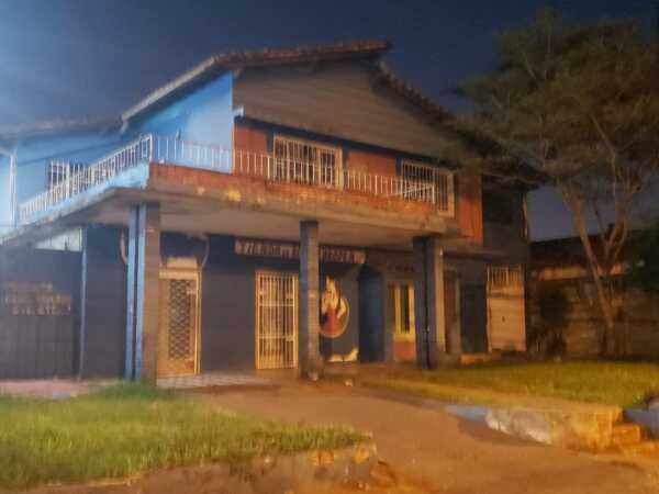 En venta propiedad de 1.358 m2, salida de calle a calle, sobre la avda. Fernando, foto 2