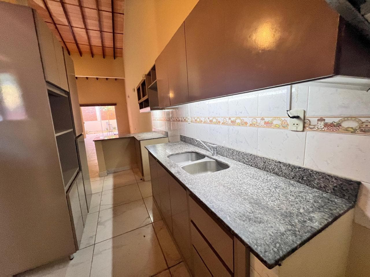 Duplex en Lambare, zona Colegio SEK, foto 2