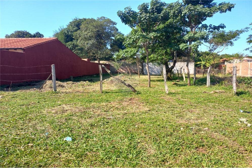 En venta terreno en barrio maka i Luque