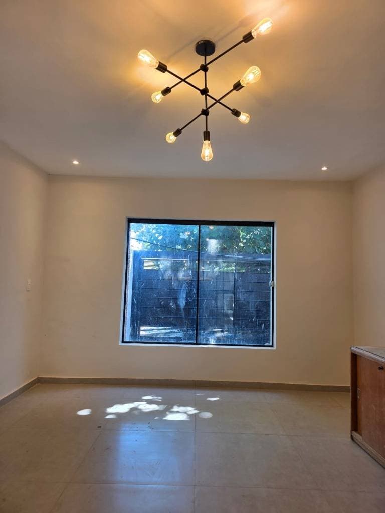 Casa en el barrio mburicao — foto 4
