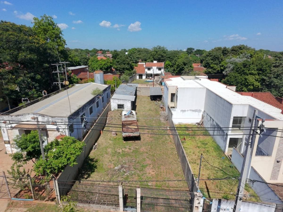 Terreno en venta – Luque, 3° barrio