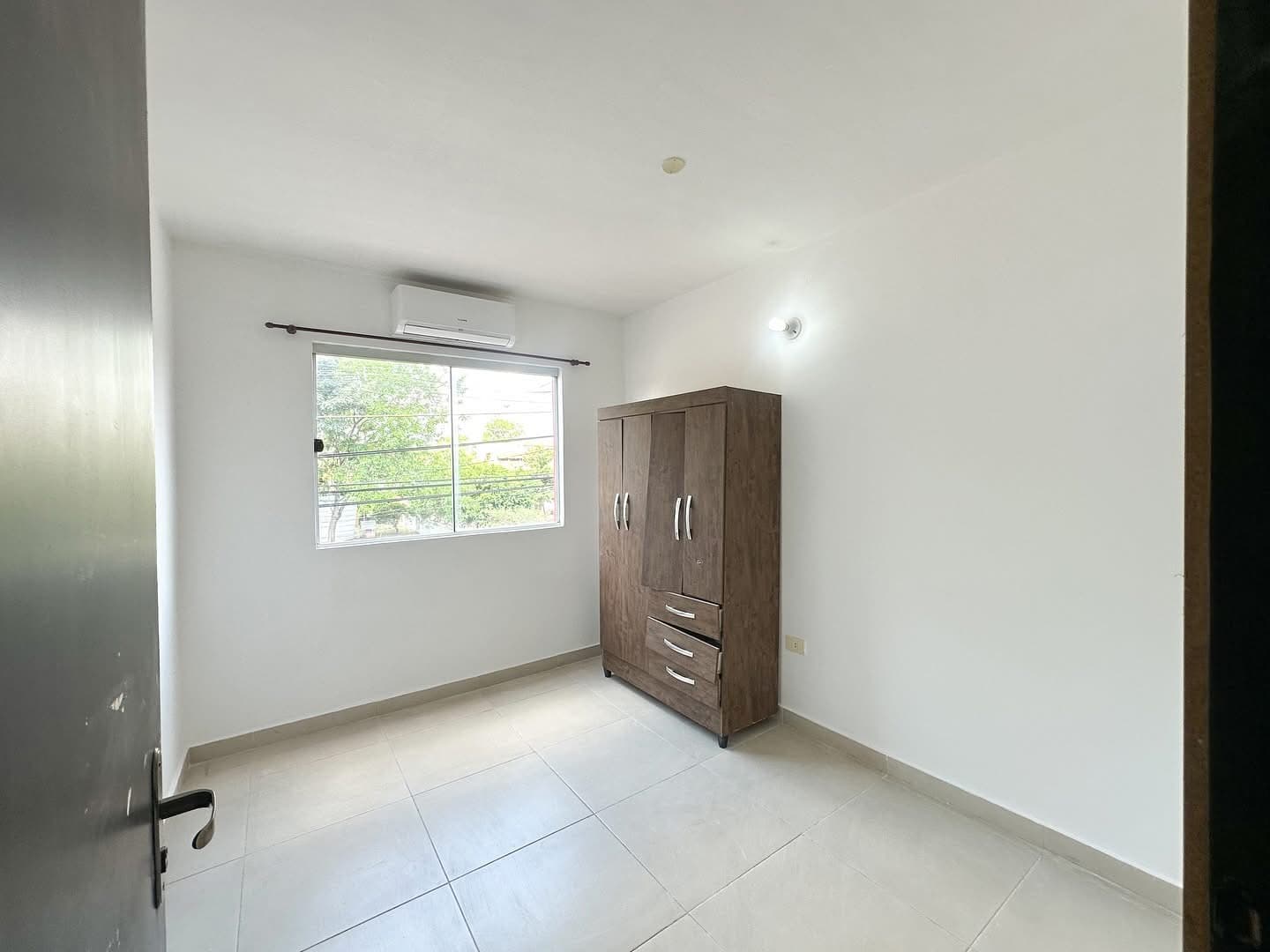 departamento De 3 Dormitorios, En Fernando de la Mora Zona Norte, foto 5