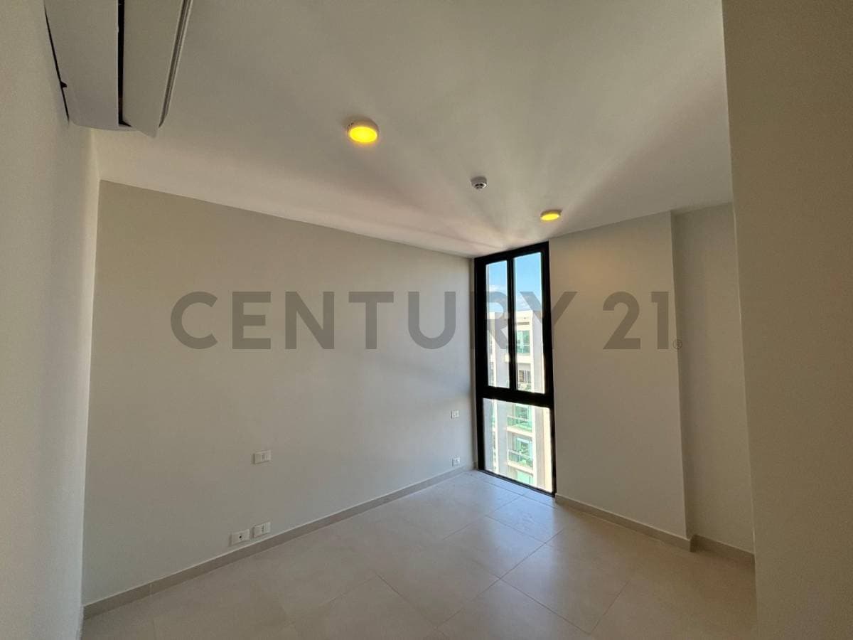 En venta depto. de 2 dormitorio en Edificio Marquis!!, foto 4